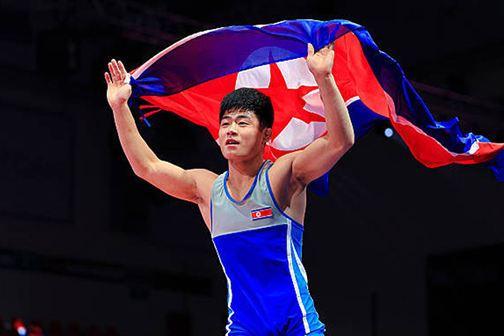 World wrestling champion Han Chong Song